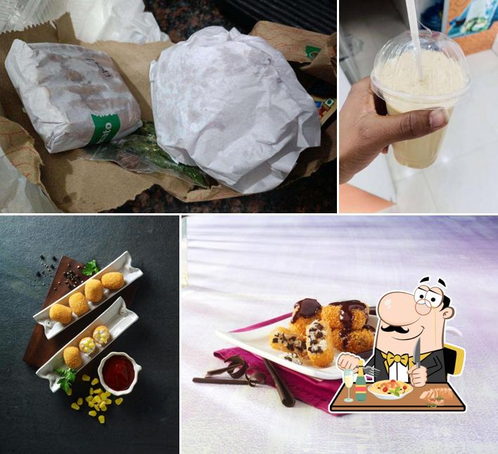 Food at Goli Vada Pav No.1