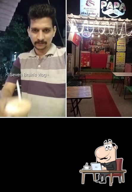 Check out how PAPA PIZZA looks inside