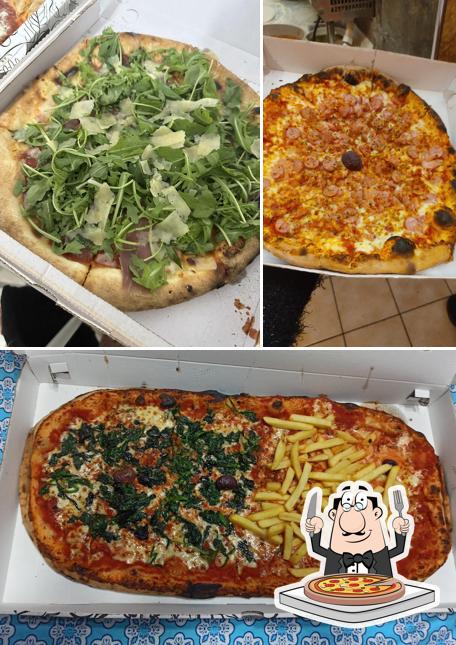 Ordina tra le svariate varianti di pizza