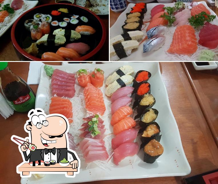 Rolos de sushi são disponibilizados no Restaurante Itidai