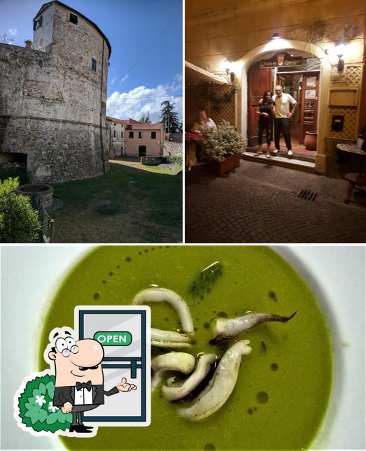 Tra le diverse cose da Osteria del Monsignore si possono trovare la esterno e cibo