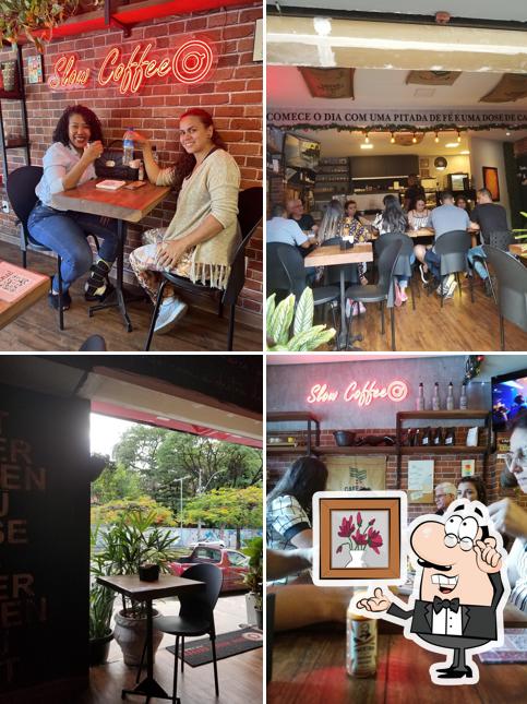 Veja imagens do interior do War Point Coffee