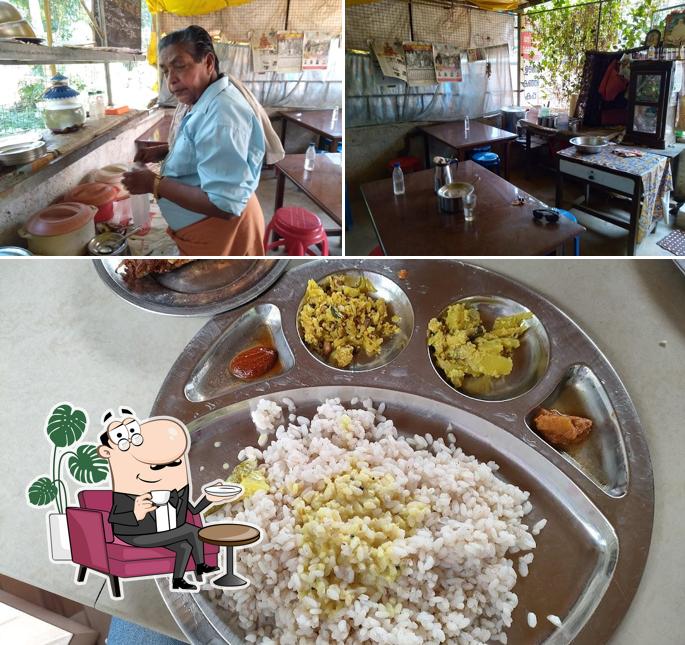 Ponnappan Chettans Hotel, Piravom