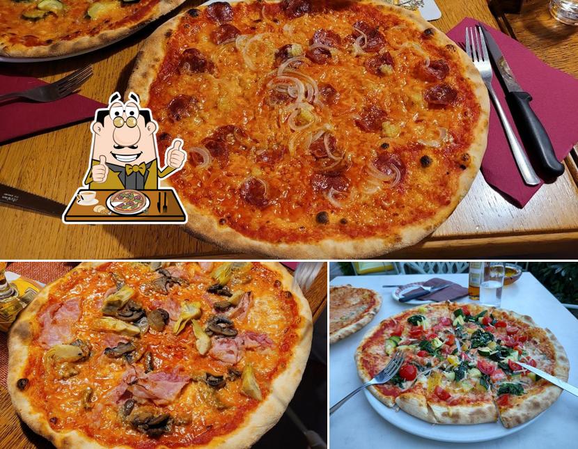 A Pizzeria Pension Kehrerhof, puoi ordinare una bella pizza