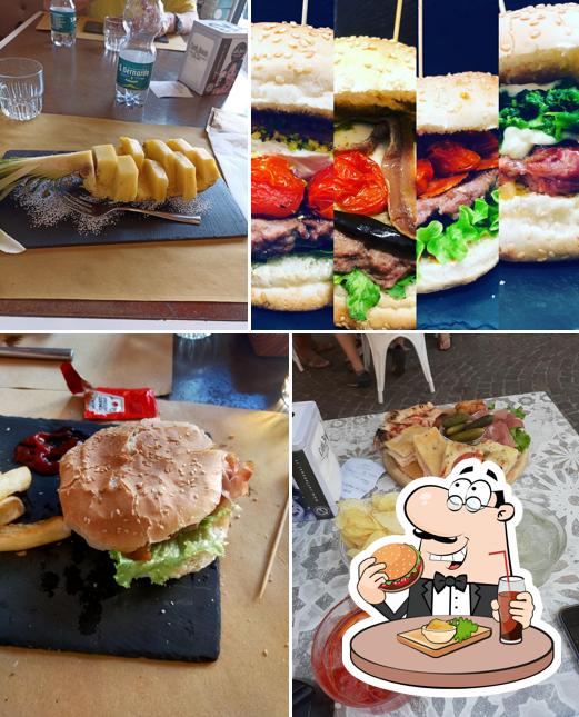 Hamburger al 958 SANTERO Lounge Café
