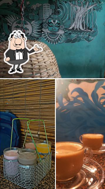 The interior of Mammoos Health Cafe