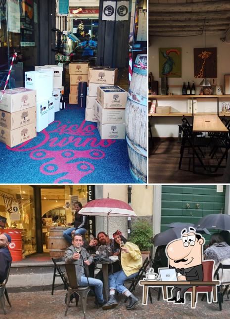 Siediti a un tavolo di Ciclo Divino