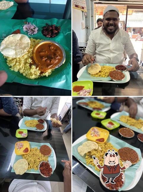 Food at Asharaf Food Court