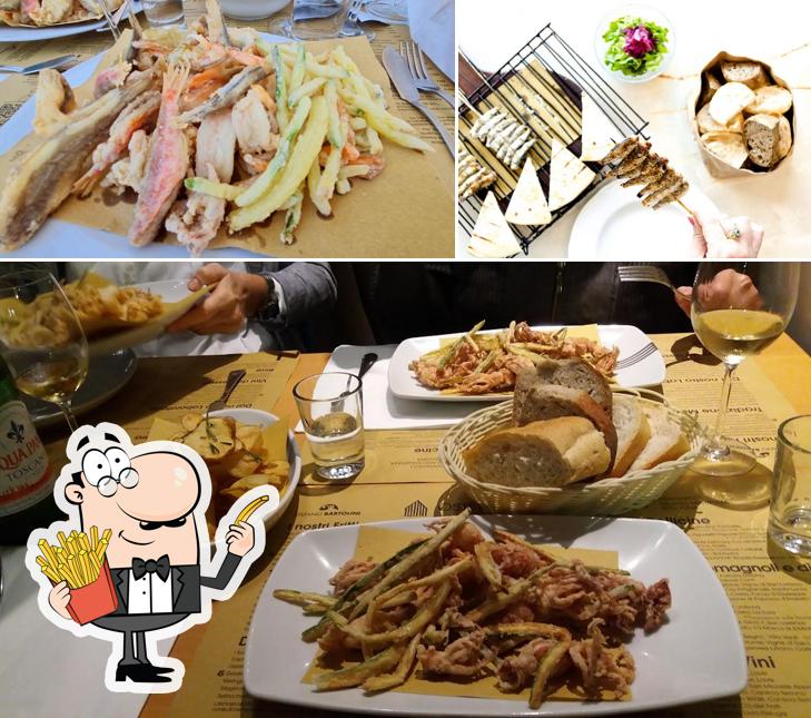Assaggia le patatine fritte a Osteria Bartolini di Cesenatico