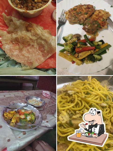 Food at Hotel Yatrik Treat Restaurant
