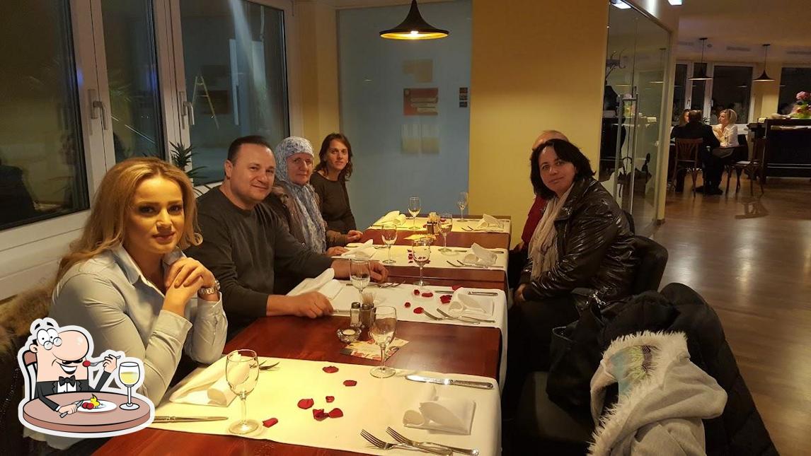 Platti al JetSet Restaurant & Events