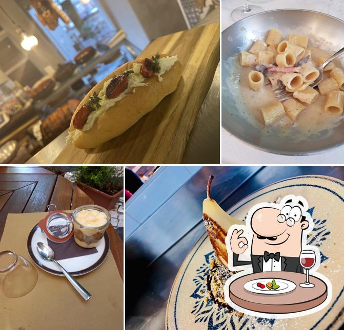 Cibo al A Piazza Regina “Fraschetta con Cucina”