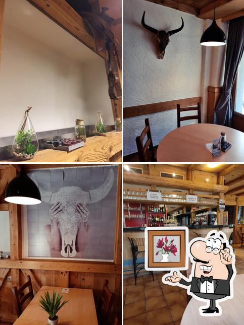 Dai un'occhiata agli interni di Restaurant Café de la Place