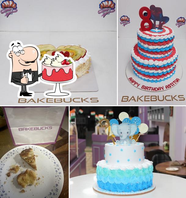 Red velvet cake at BAKEBUCKS