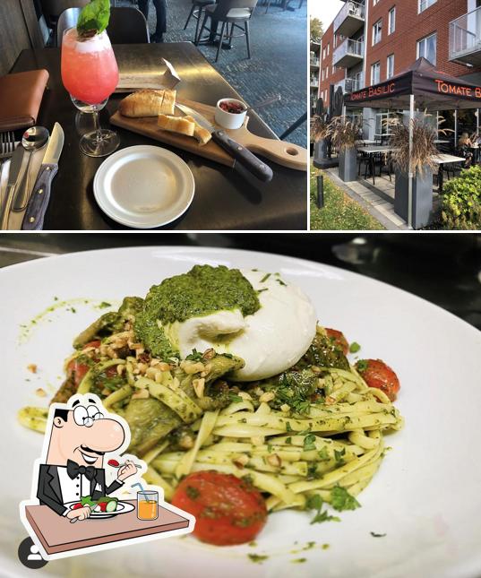 La nourriture et intérieur du restaurant