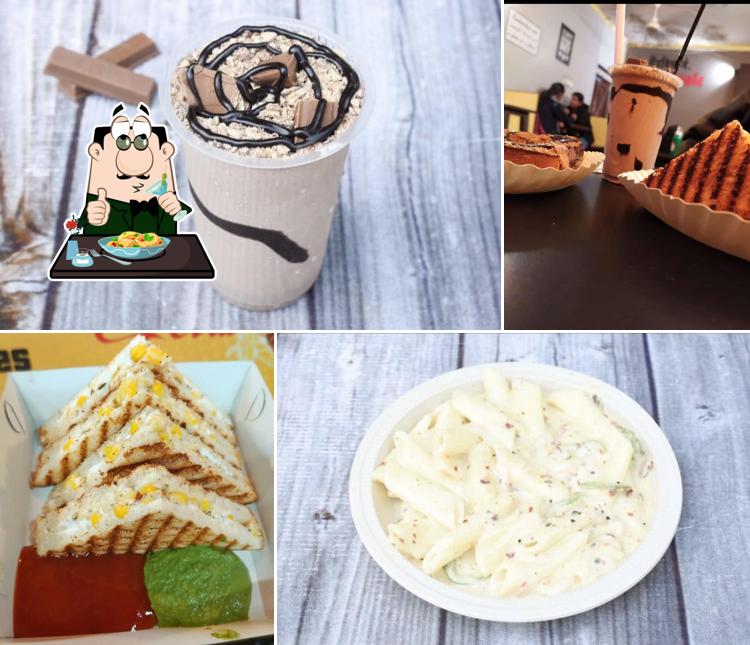 Macaroni and cheese at Sandwich Junction
