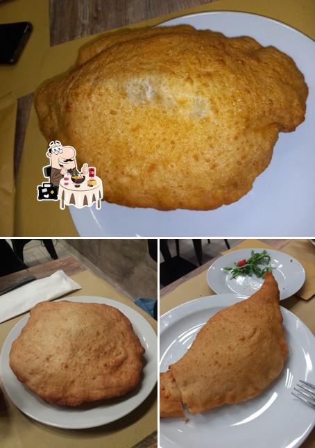 Panzerotti al Antica Pizzeria De' figliole