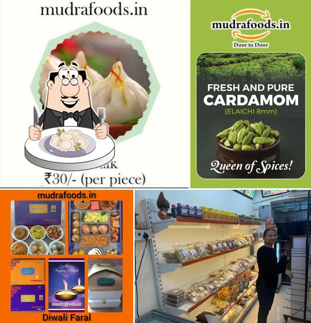 Dumplings at Mudrafoods (Parla)