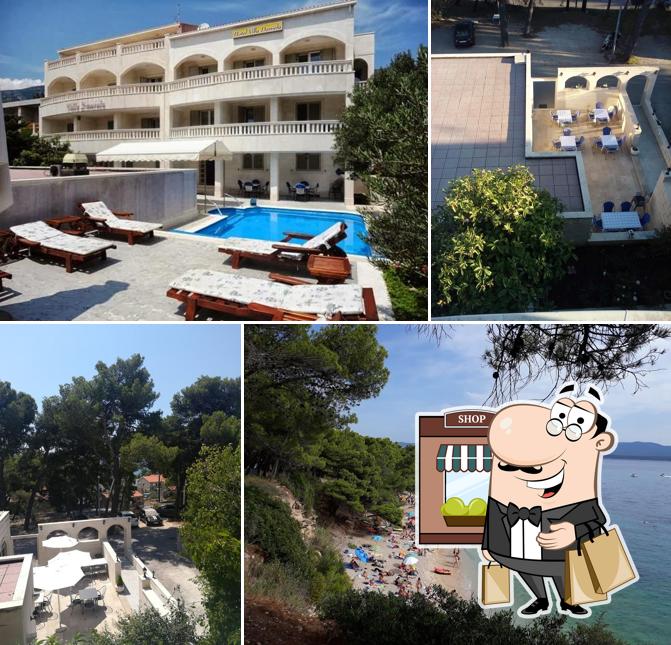 Curiosa tra l'area esterna di Villa Daniela