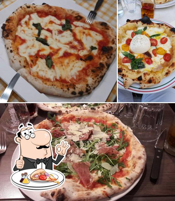 A Peppino Pizzeria, vous pouvez commander des pizzas