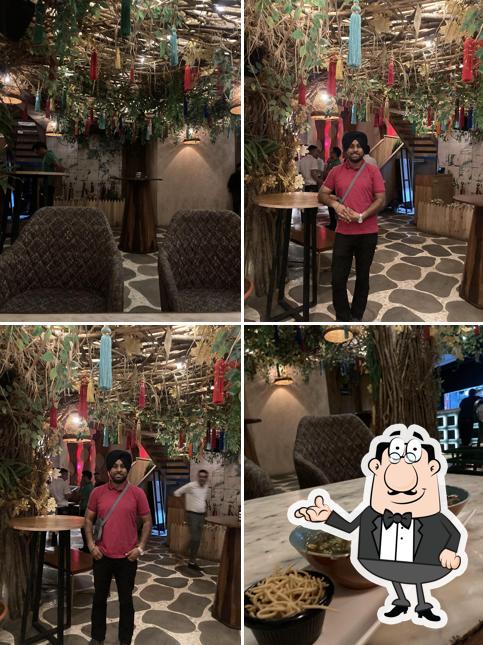 The interior of Sante-Brewery & Kitchen