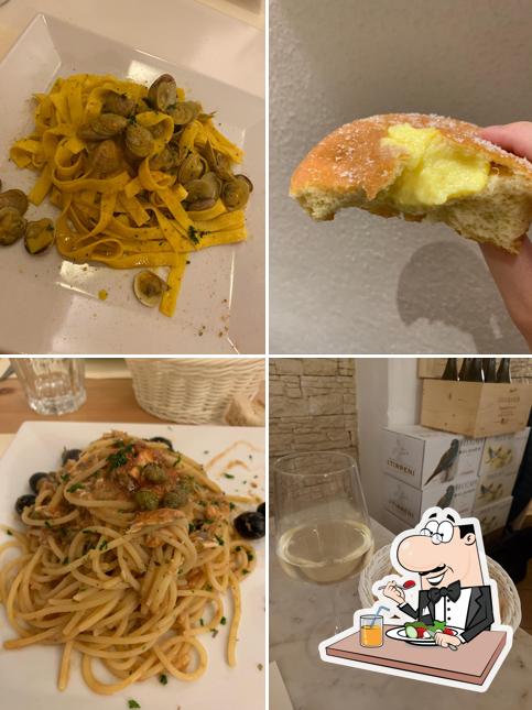 Cibo al Bar la Pergola ( quello fuori dal teatro)