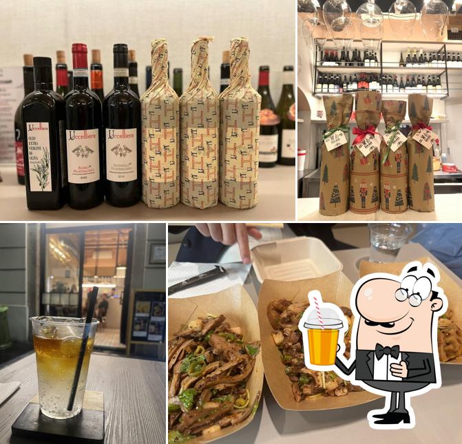 Goditi qualcosa da bere a ZIOZIO Vino e Brasati