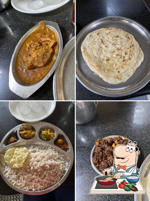 Chicken curry at Pournami Hotel