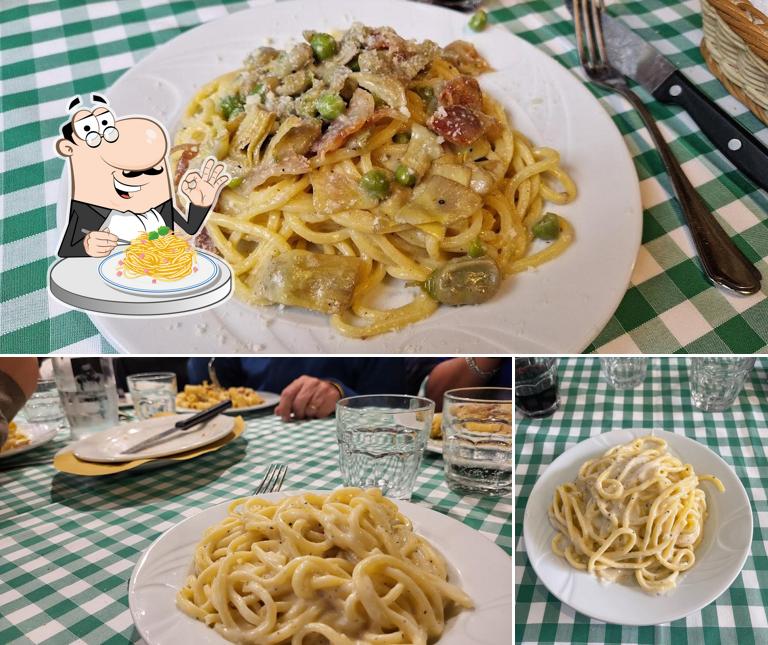 Spaghetti alla carbonara al Ristorante Cotto e magnato