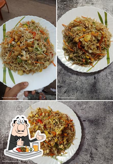Food at UNAN (উনুন)