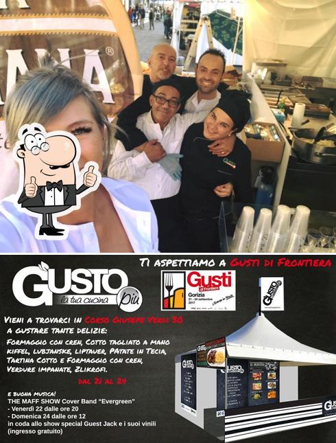 Vedi la foto di Gusto