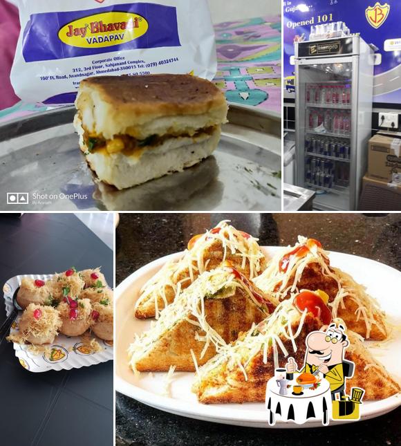 Food at JAY BHAVANI VADAPAV