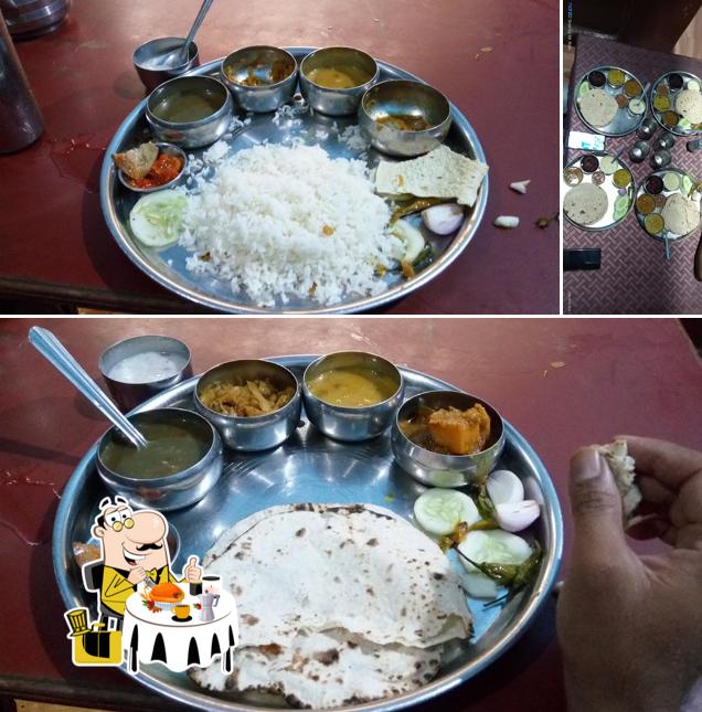 Food at New Hindustan Lodge Thali Restaurant