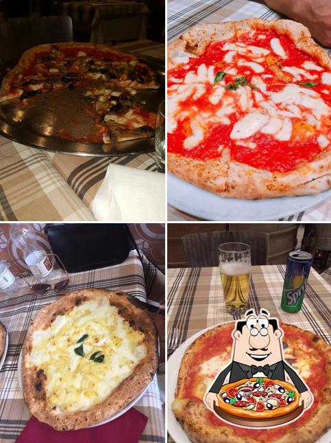 A Ciro Trattoria Pizzeria, puoi goderti una bella pizza