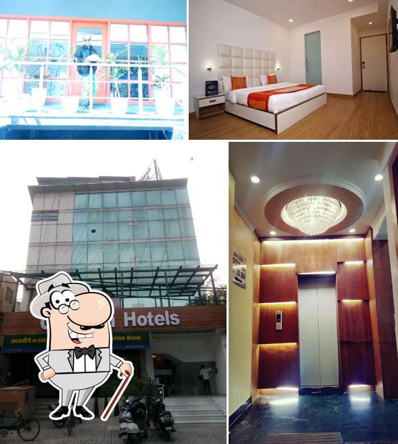 Enjoy the view at the outside area of Chanson Hotels - New Delhi