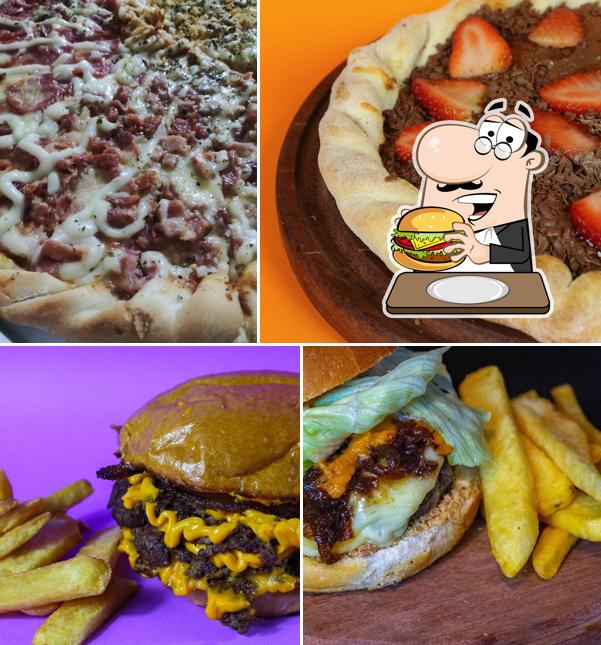 Delicie-se com um hambúrguer no Pizzaria Fabi