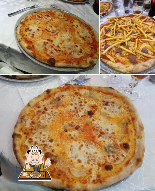 Prenditi una pizza a Nova Maiori Ristorante Pizzeria