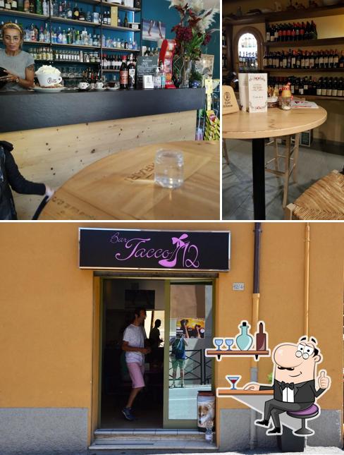 Siediti a un tavolo di Bar Tacco 12 snc di amadesi giulia e Benni stefano