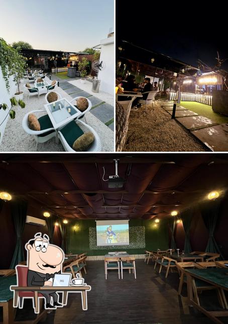 The interior of JUNGLE FURY CAFE
