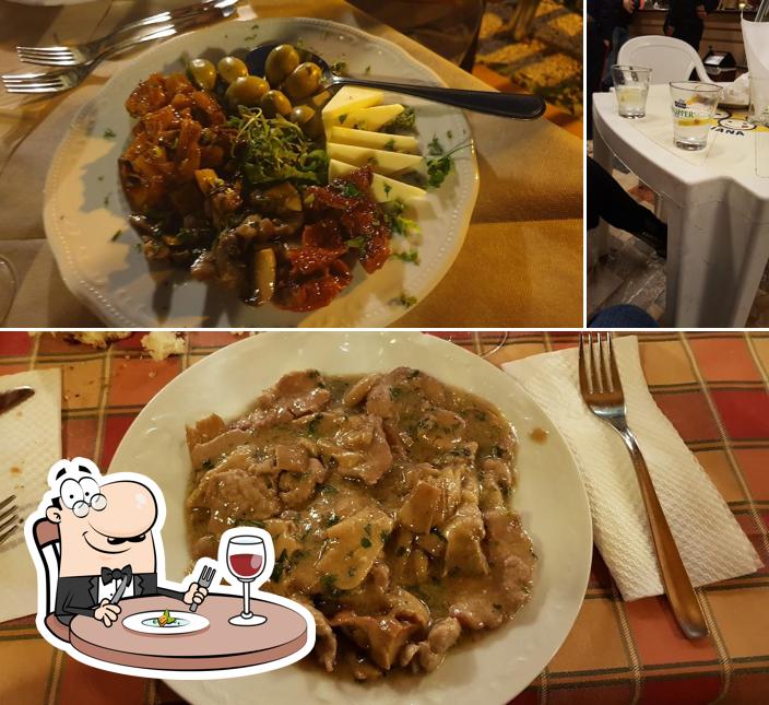 La immagine della cibo e bevanda di Pizzeria di Chiara