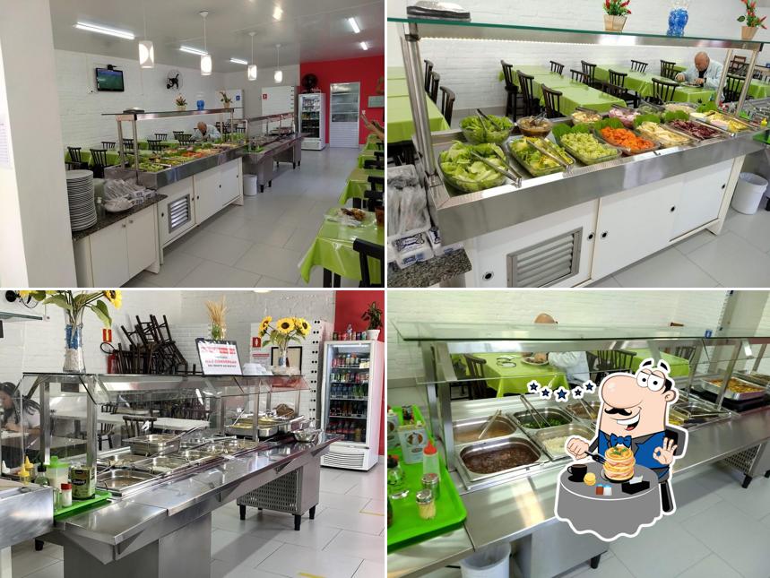 Comida em Restaurante Girassol