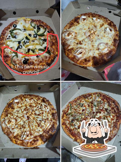 Pick pizza at De La Creme