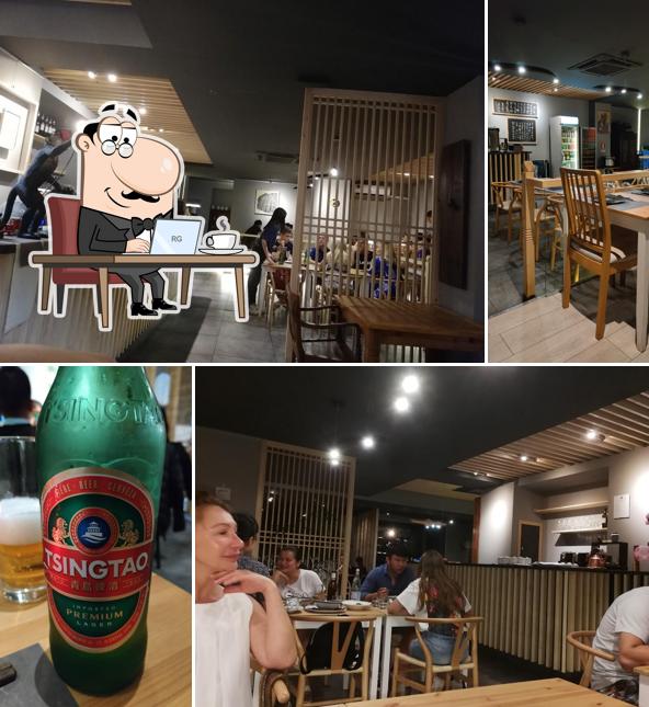 Siediti a un tavolo di Mi Ristorante Cucina Cinese Contemporanea