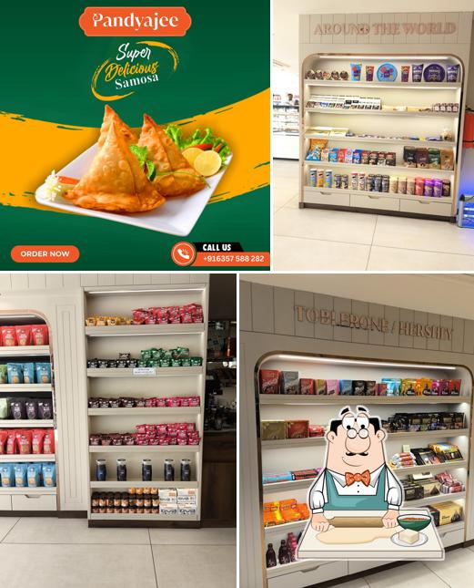 Samosa at Pandyajee Sweets Namkeen Farshan Bakery Coffee House Eatery