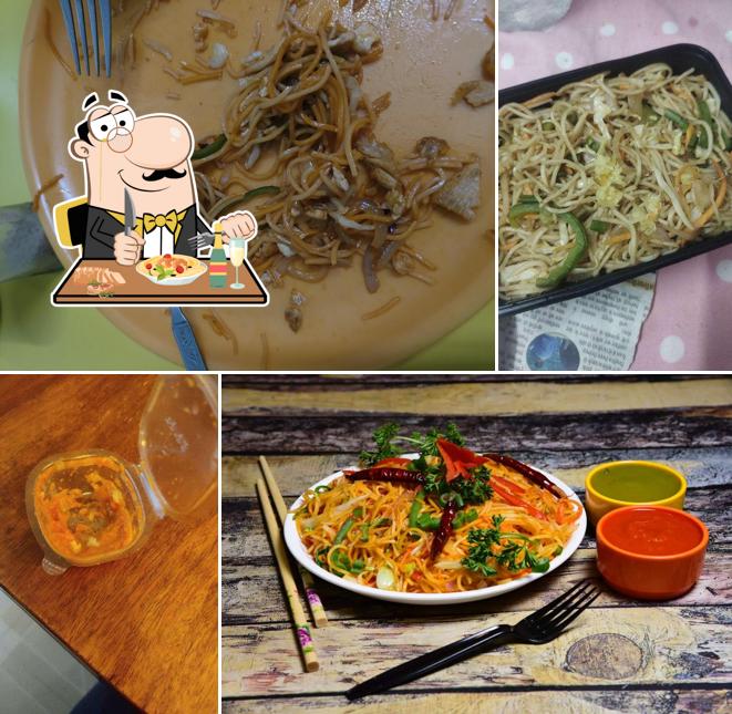 Pad thai at Everest Momos & More