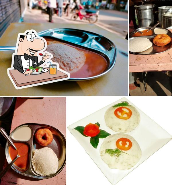 Food at Kolhapur Idli center