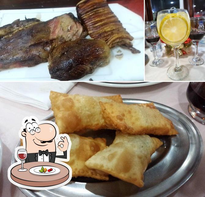 A ilustração a Boiadeiro Grill Churrascaria’s comida e bebida