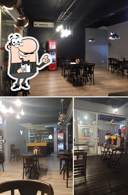 Veja imagens do interior do Brangus Pub, Hamburgueria e Restaurante