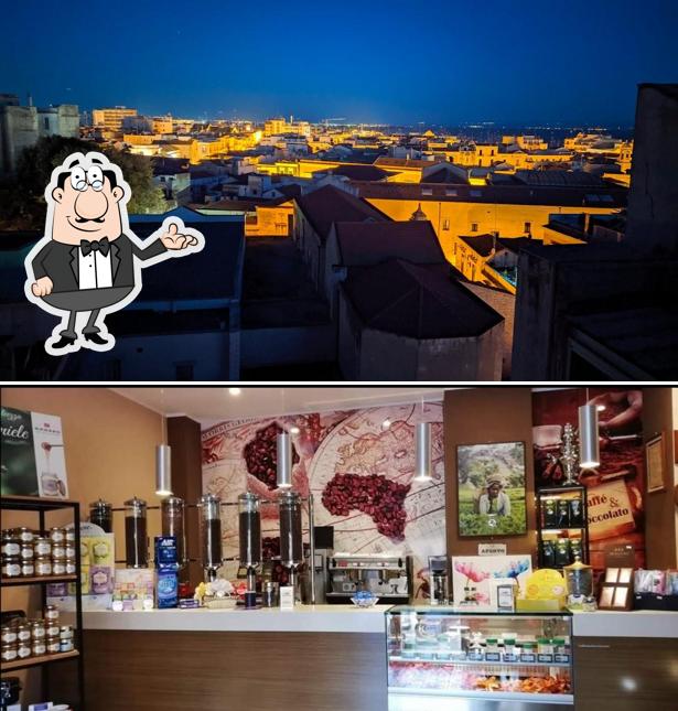 Dai un'occhiata agli interni di Il Caffé di Ciro del Monaco