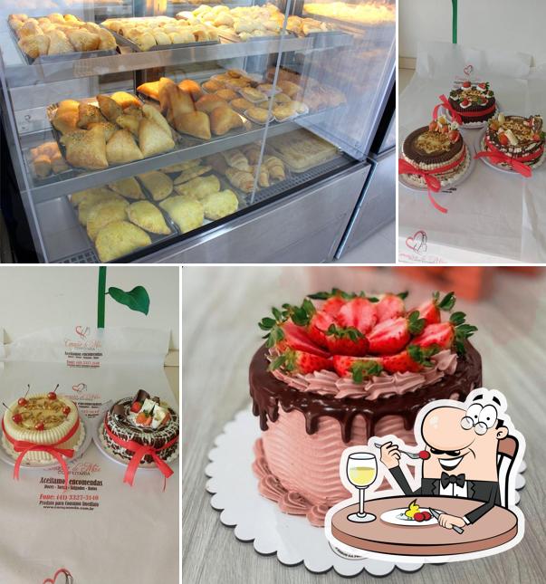Comida em Coração de Mãe Confeitaria